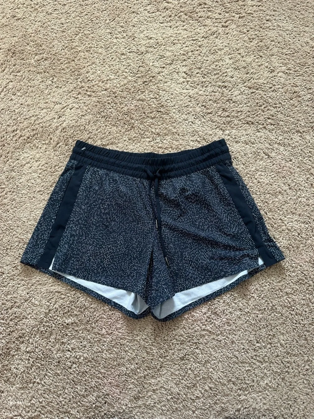 Athleta Baja Navy Blue Printed Shorts Drawstring Waist Pockets Size 6